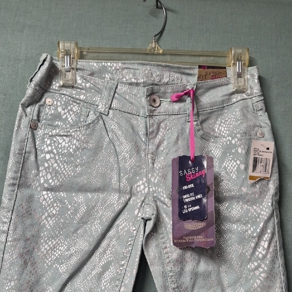Wallflower Junior Silver Snakeskin Skinny Jeans Size 3 Regular